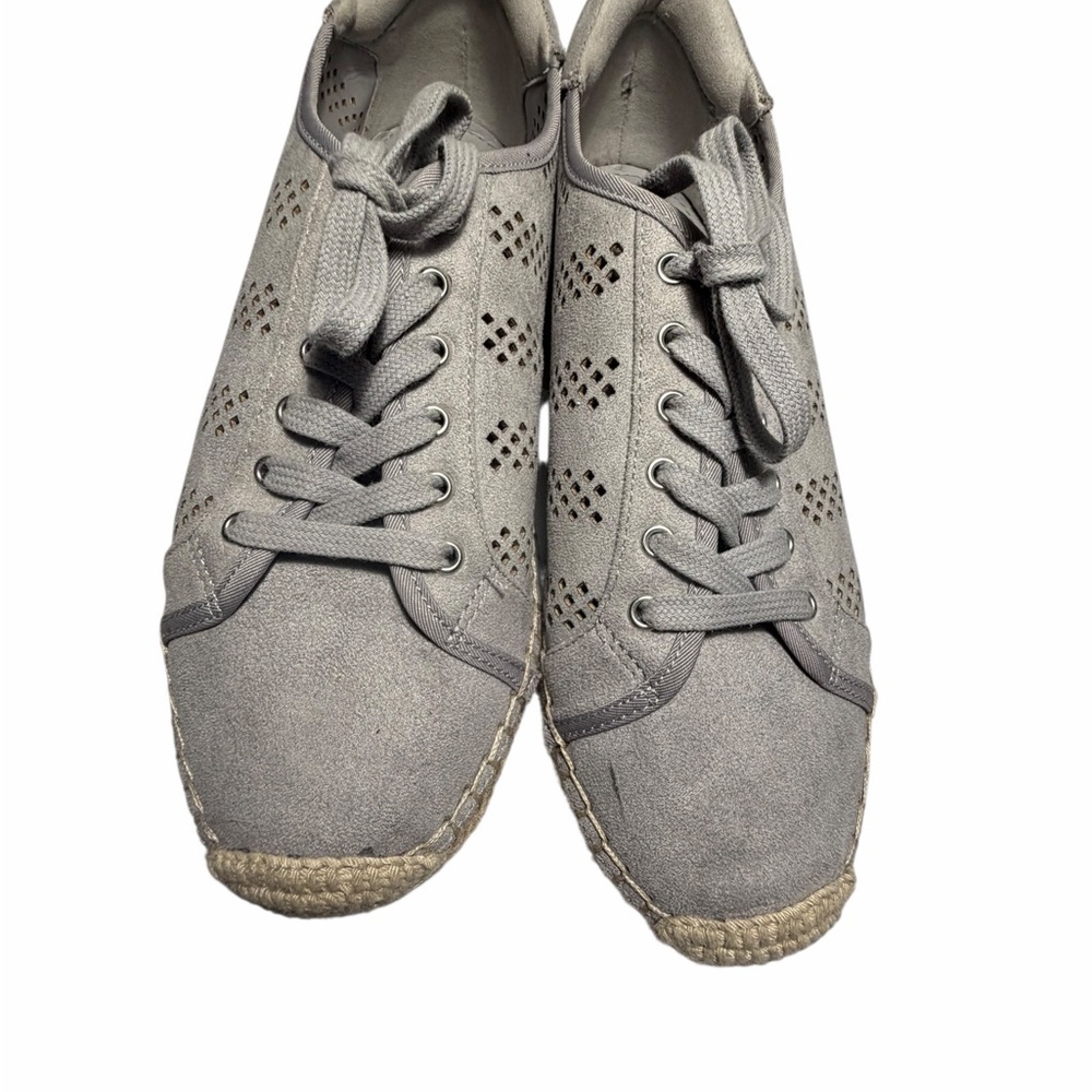 Marc Fisher Baila Perforated Espadrille Gray Lace-Up Sneakers Sz 7.5